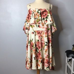 Fashion to figure spaghetti strap floral dress